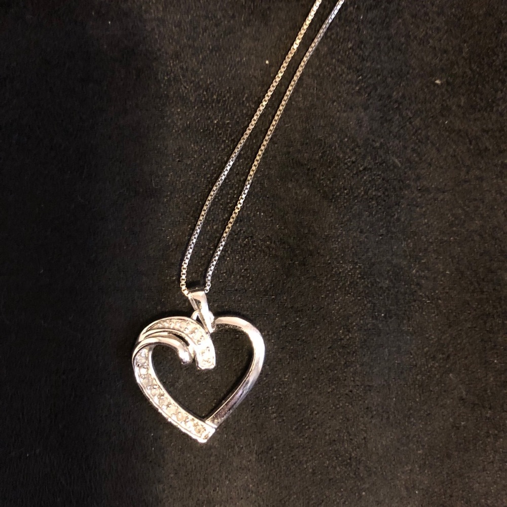 Heart necklace!